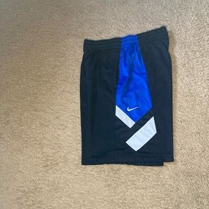 Nike dri-fit basketball shorts large